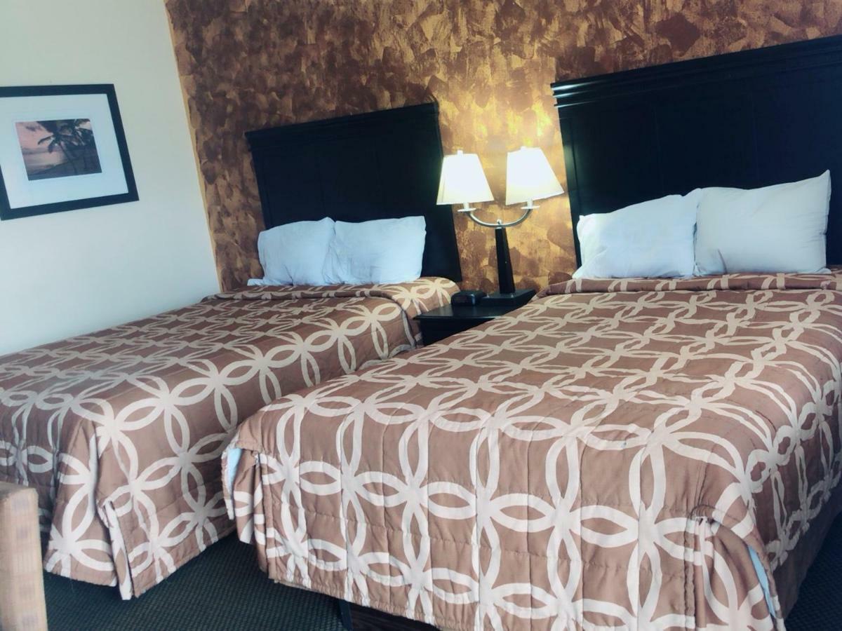 Sunflower Inn Галуоей Екстериор снимка